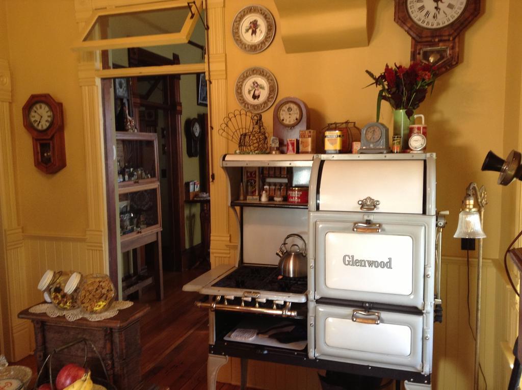 Waverly Cottage Medford Room photo