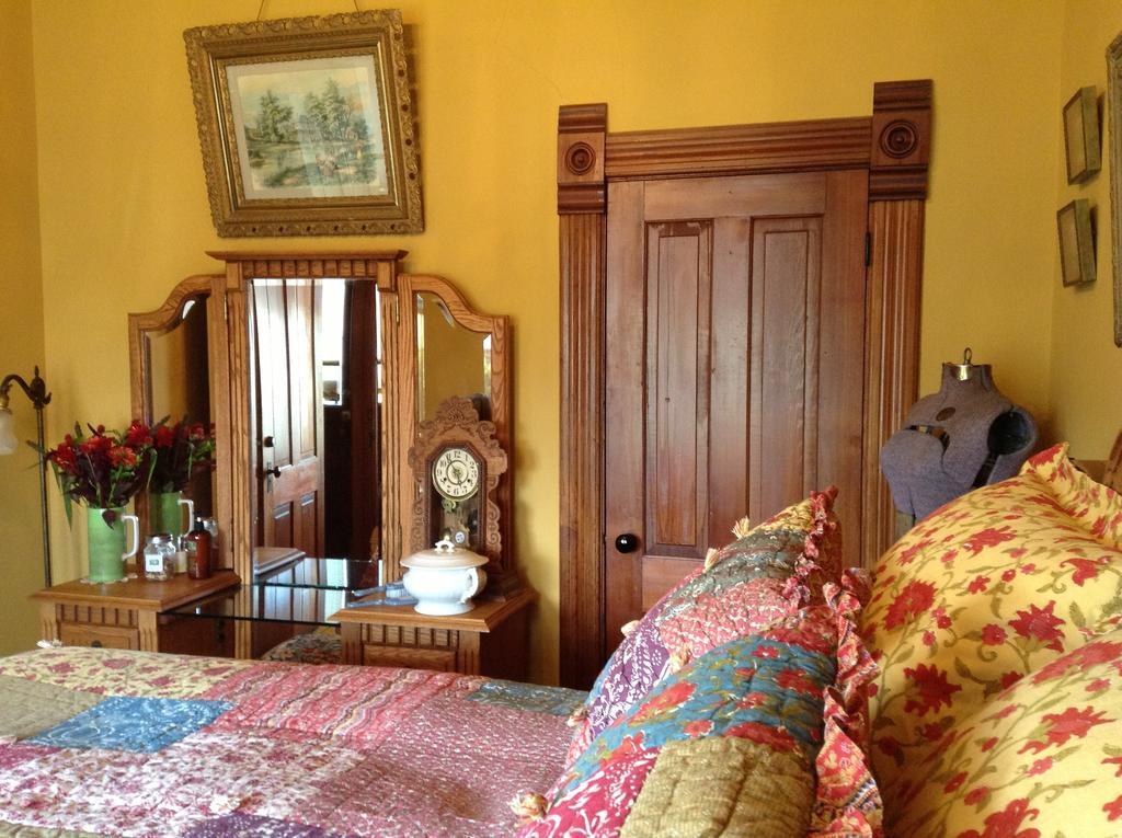 Waverly Cottage Medford Room photo