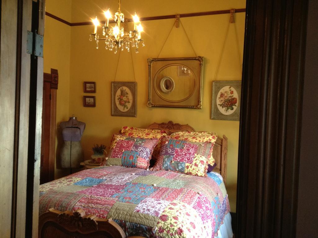 Waverly Cottage Medford Room photo